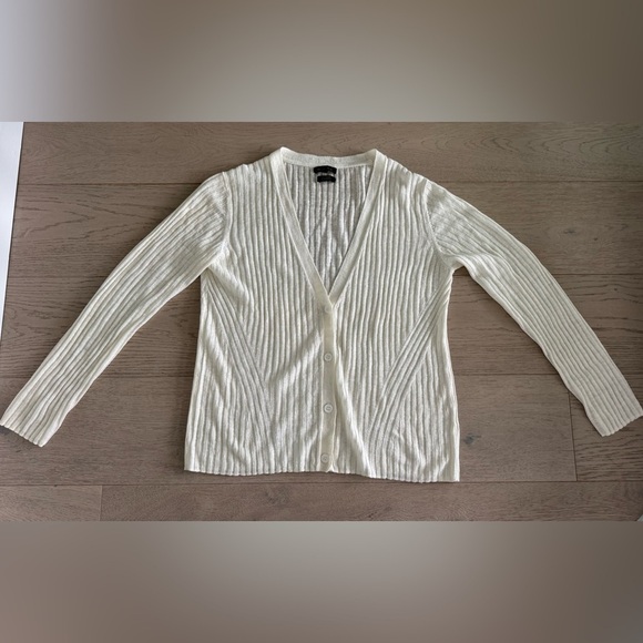 Massimo Dutti Sweaters - Massimo Dutti front button cardigan Size L